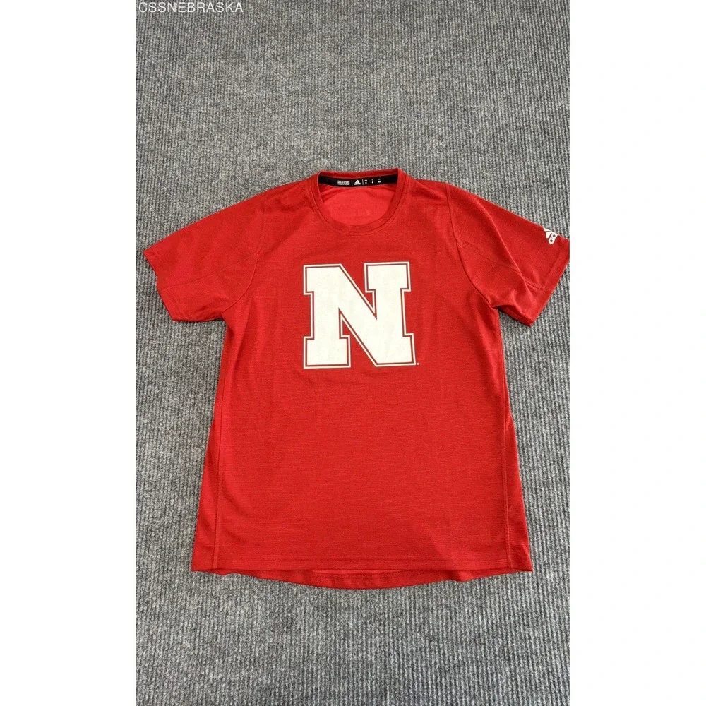 Adidas Red Nebraska Cornhuskers T-Shirt Men Red White Block N Short Sleeve -M
